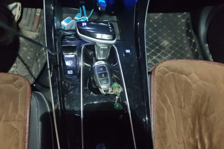 Used Hyundai ix25 2020 1.5L CVT GLS Smart Model Gear Lever