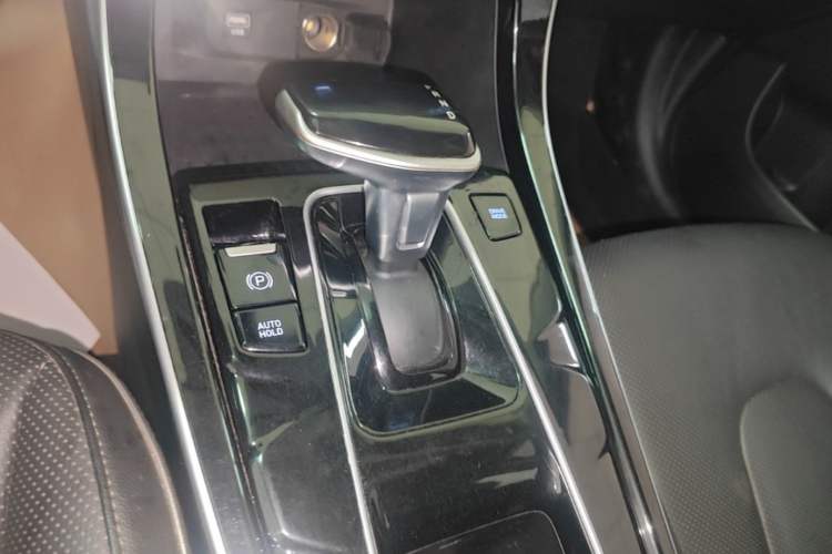 Used Hyundai ix25 2020 1.5L CVT GLS Smart Model Gear Lever