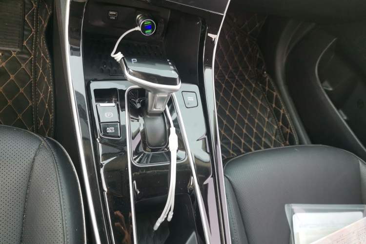 Used Hyundai ix25 2020 1.5L CVT GLS Smart Model Gear Lever