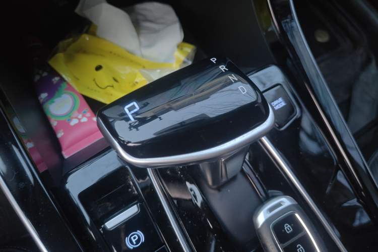Used Hyundai ix25 2020 1.5L CVT DLX Prestige Version Gear Lever