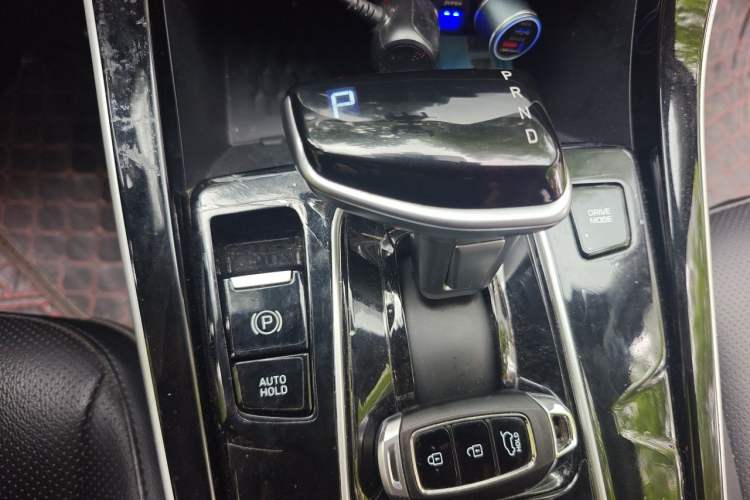 Used Hyundai ix25 2020 1.5L CVT GLS Smart Model Gear Lever
