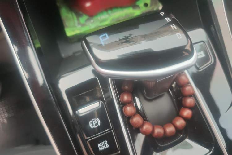 Used Hyundai ix25 2020 1.5L CVT GLS Smart Model Gear Lever