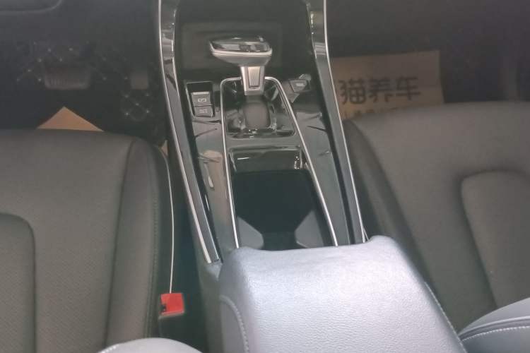 Used Hyundai ix25 2020 1.5L CVT DLX Prestige Version Gear Lever