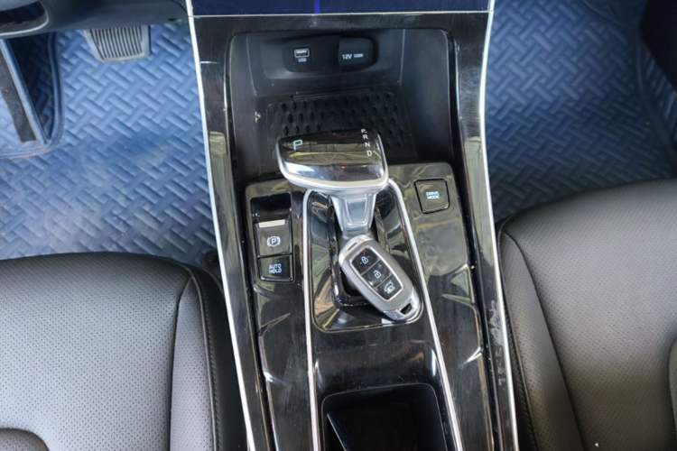 Used Hyundai ix25 2020 1.5L CVT DLX Prestige Version Gear Lever