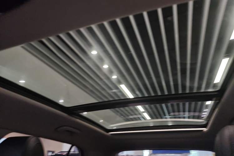 Used Hyundai ix25 2020 1.5L CVT GLS Smart Model Headliner