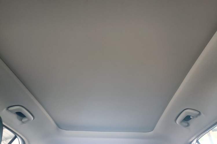 Used Hyundai ix25 2020 1.5L CVT DLX Prestige Version Headliner