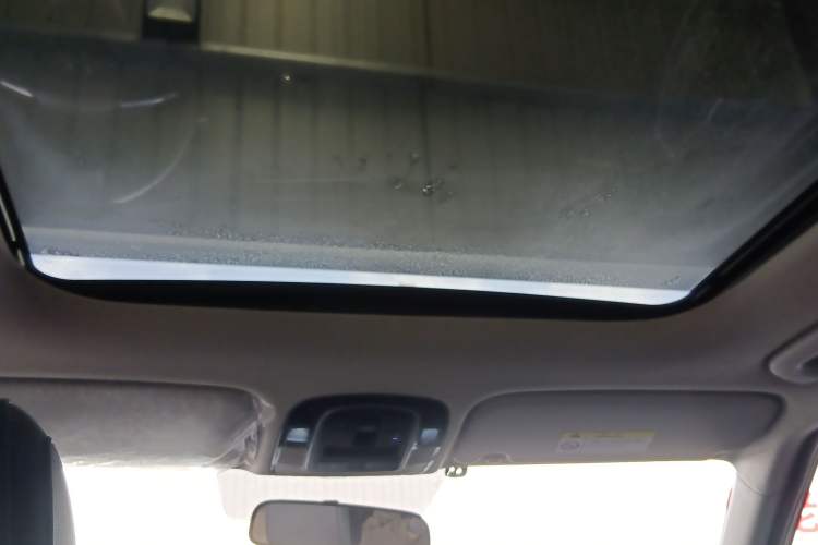 Used Hyundai ix25 2020 1.5L CVT DLX Prestige Version Headliner