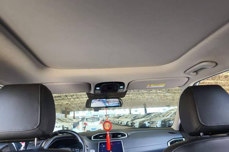 Used Hyundai ix25 2020 1.5L CVT DLX Prestige Version Headliner