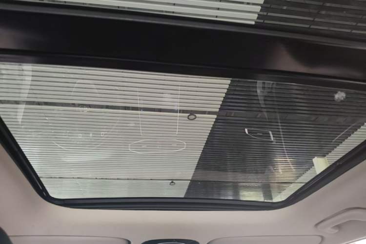 Used Hyundai ix25 2020 1.5L CVT GLS Smart Model Headliner