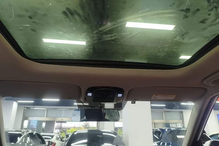 Used Hyundai ix25 2020 1.5L CVT GLS Smart Model Headliner