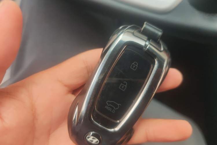 Used Hyundai ix25 2020 1.5L CVT GLS Smart Model Interior 1