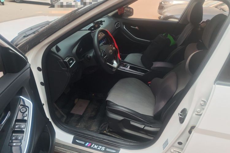 Used Hyundai ix25 2020 1.5L CVT GLS Smart Model Interior 3