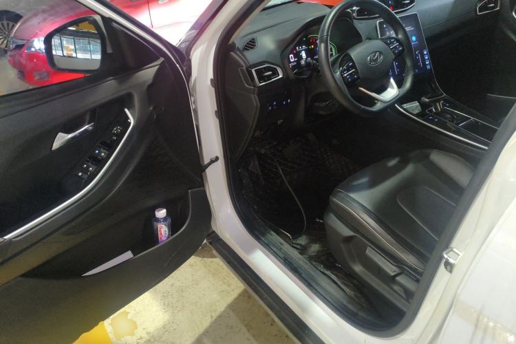 Used Hyundai ix25 2020 1.5L CVT GLS Smart Model Interior 3