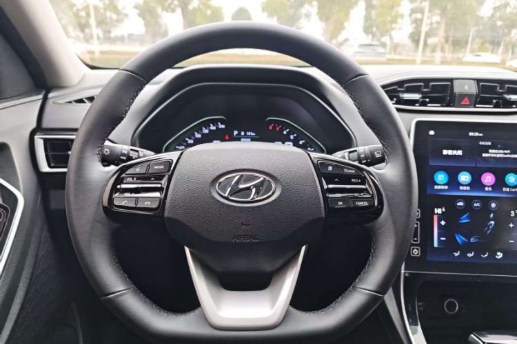 Used Hyundai ix25 2020 1.5L CVT GLS Smart Model Interior 6