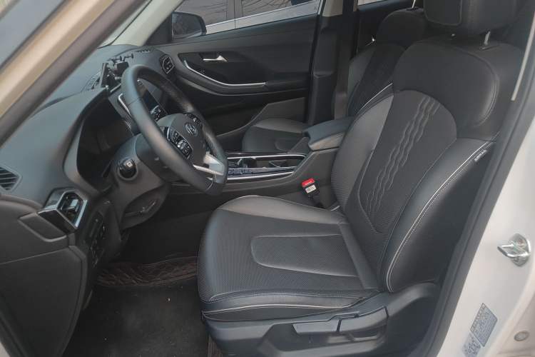 Used Hyundai ix25 2020 1.5L CVT DLX Prestige Version Left Front Seat