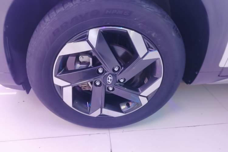 Used Hyundai ix25 2020 1.5L CVT DLX Prestige Version Left Front Wheel Hub
