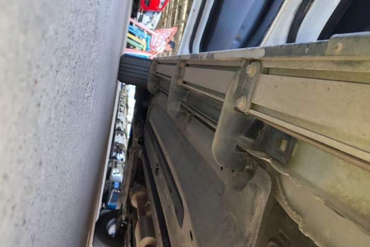Used Hyundai ix25 2020 1.5L CVT DLX Prestige Version Left Side Sill
