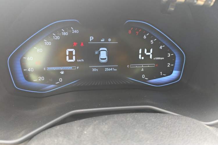 Used Hyundai ix25 2020 1.5L CVT GLS Smart Model Odometer Close Up