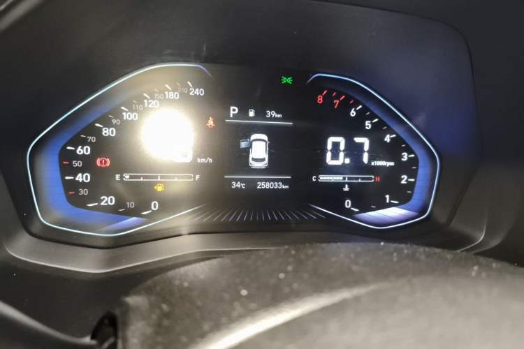 Used Hyundai ix25 2020 1.5L CVT GLS Smart Model Odometer Close Up