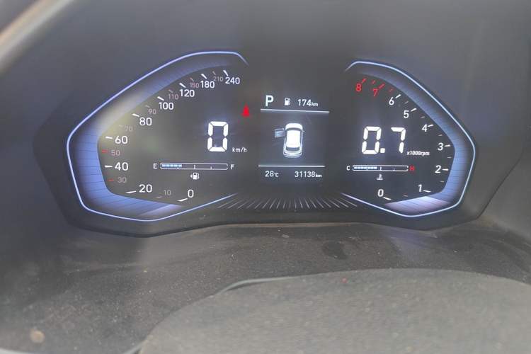 Used Hyundai ix25 2020 1.5L CVT DLX Prestige Version Odometer Close Up
