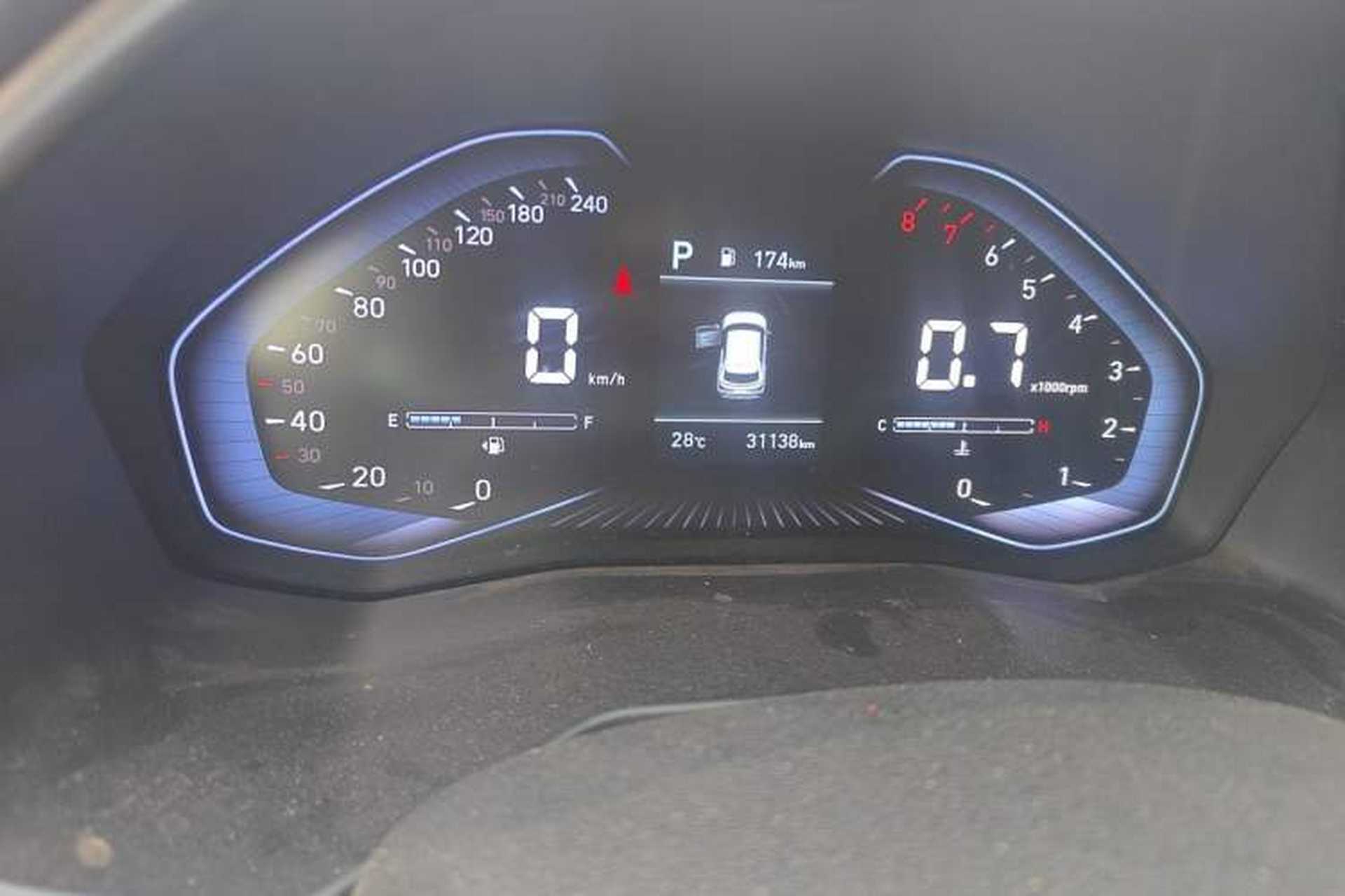 Used Hyundai ix25 2020 1.5L CVT DLX Prestige Version Odometer Close Up