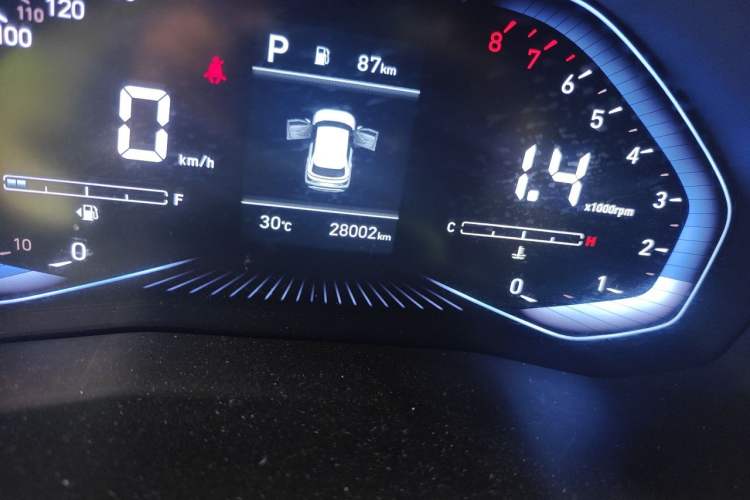 Used Hyundai ix25 2020 1.5L CVT GLS Smart Model Odometer Close Up