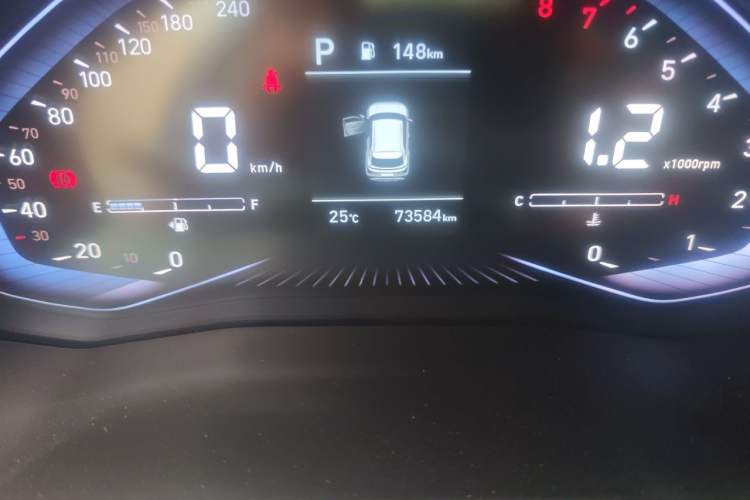 Used Hyundai ix25 2020 1.5L CVT GLS Smart Model Odometer Close Up