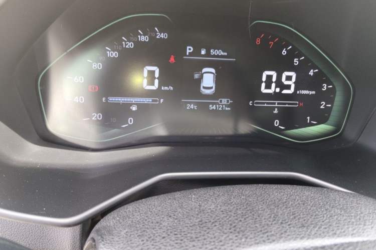 Used Hyundai ix25 2020 1.5L CVT GLS Smart Model Odometer Close Up