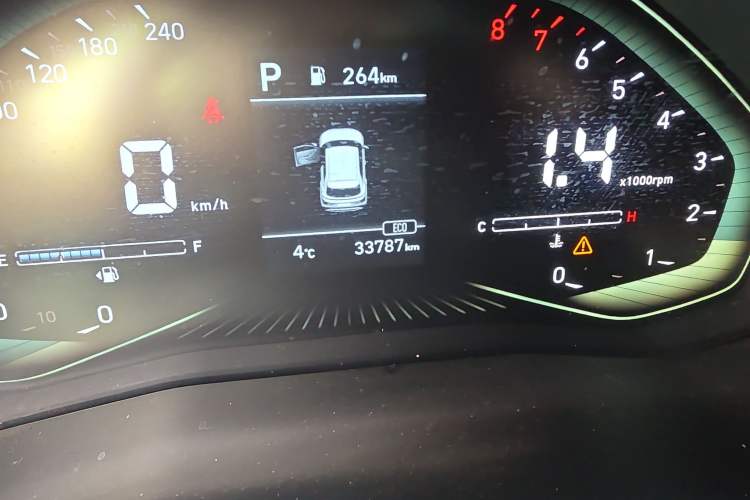 Used Hyundai ix25 2020 1.5L CVT GLS Smart Model Odometer Close Up