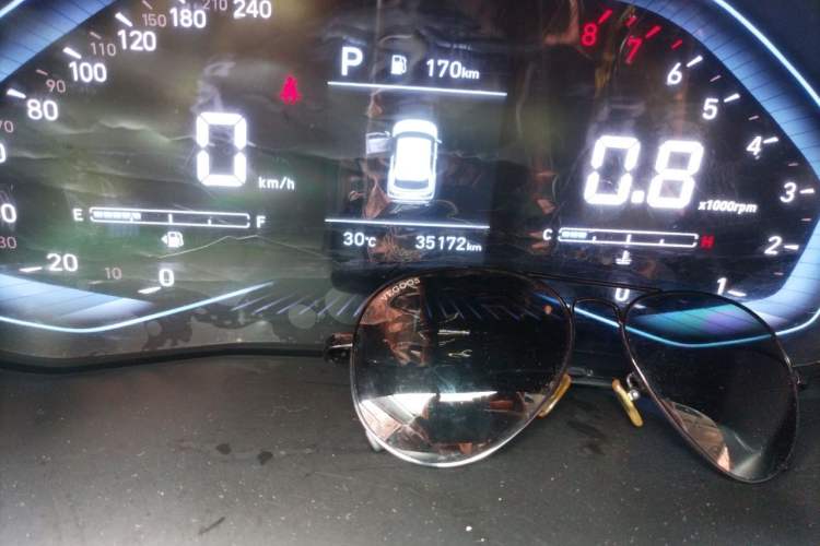 Used Hyundai ix25 2020 1.5L CVT GLS Smart Model Odometer Close Up