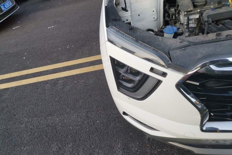 Used Hyundai ix25 2020 1.5L CVT DLX Prestige Version Right Front Headlight