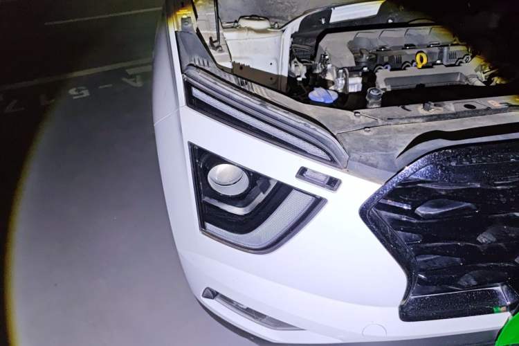 Used Hyundai ix25 2020 1.5L CVT DLX Prestige Version Right Front Headlight