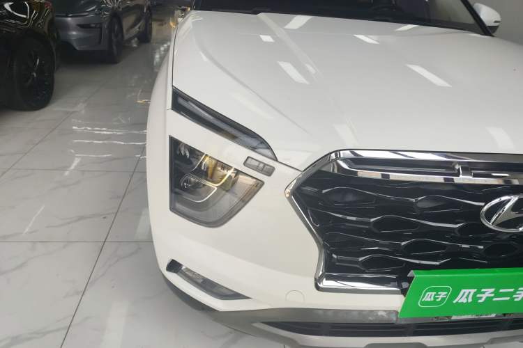 Used Hyundai ix25 2020 1.5L CVT DLX Prestige Version Right Front Headlight
