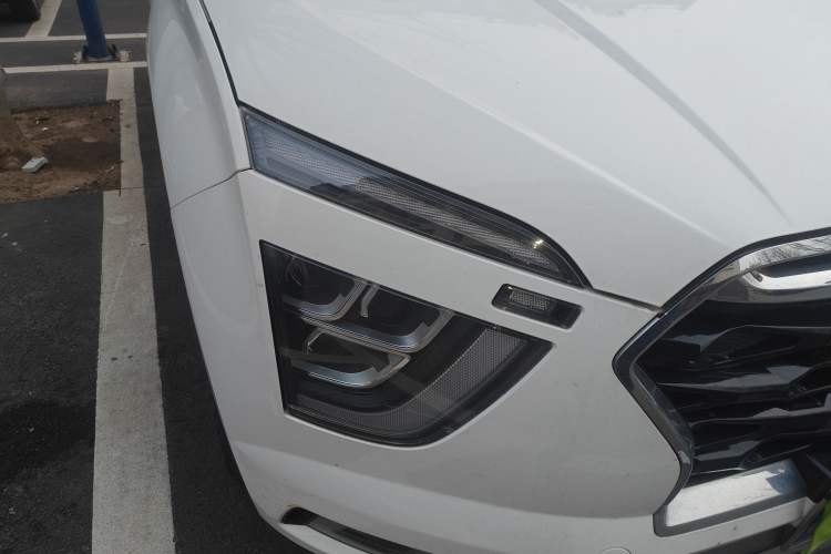 Used Hyundai ix25 2020 1.5L CVT DLX Prestige Version Right Front Headlight