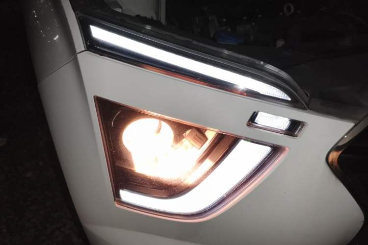 Used Hyundai ix25 2020 1.5L CVT GLS Smart Model Right Front Headlight