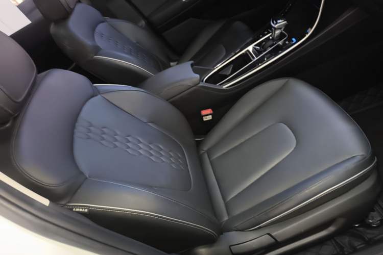 Used Hyundai ix25 2020 1.5L CVT DLX Prestige Version Right Front Seat