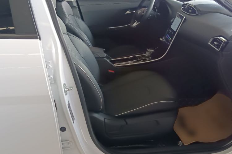 Used Hyundai ix25 2020 1.5L CVT DLX Prestige Version Right Front Seat