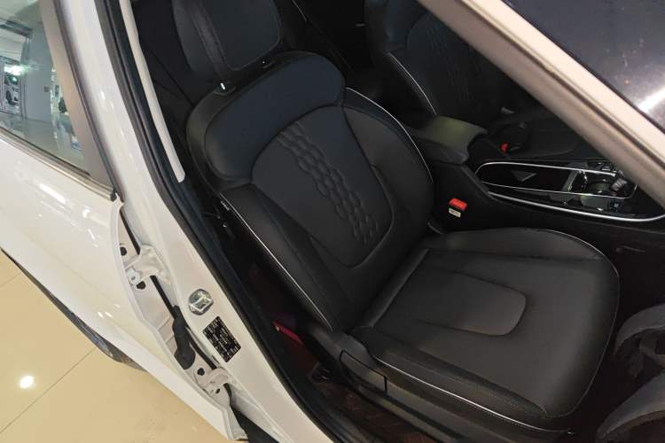 Used Hyundai ix25 2020 1.5L CVT GLS Smart Model Right Front Seat