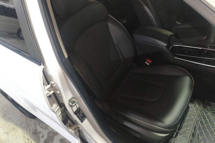 Used Hyundai ix25 2020 1.5L CVT GLS Smart Model Right Front Seat