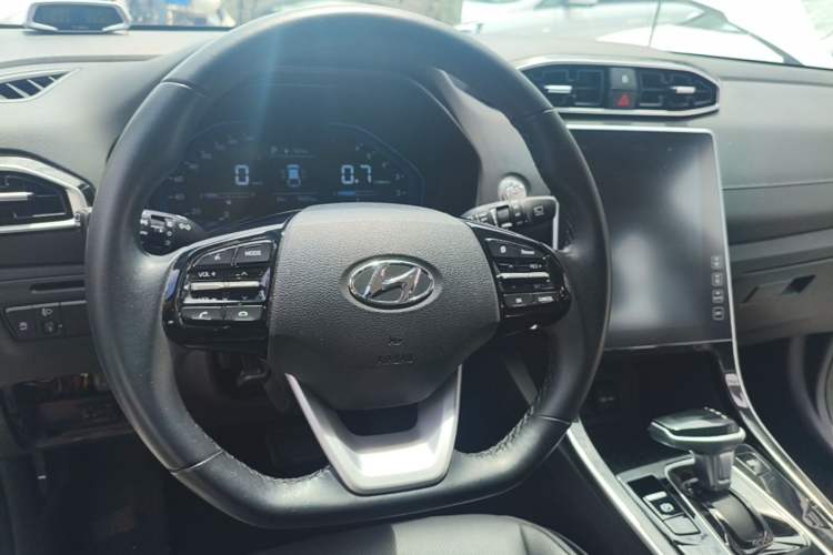 Used Hyundai ix25 2020 1.5L CVT DLX Prestige Version Steering Wheel