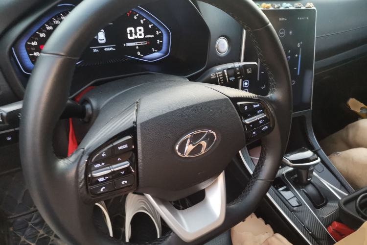 Used Hyundai ix25 2020 1.5L CVT DLX Prestige Version Steering Wheel