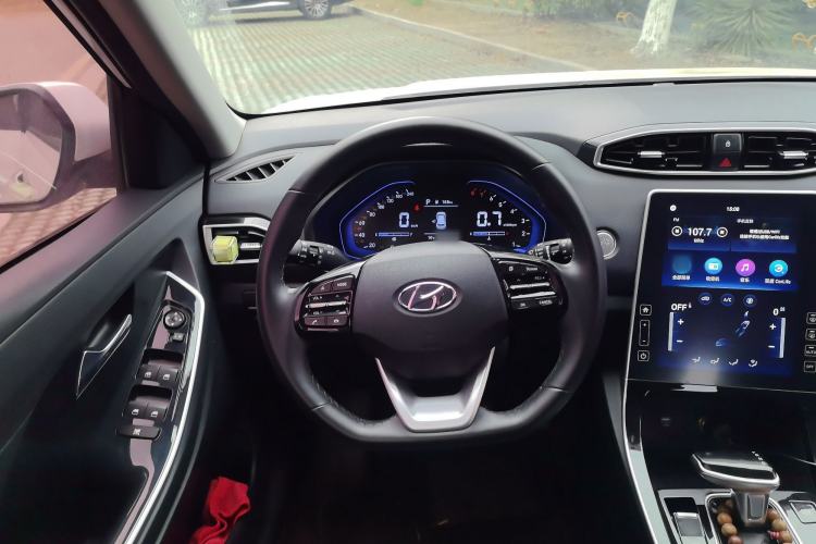 Used Hyundai ix25 2020 1.5L CVT GLS Smart Model Steering Wheel