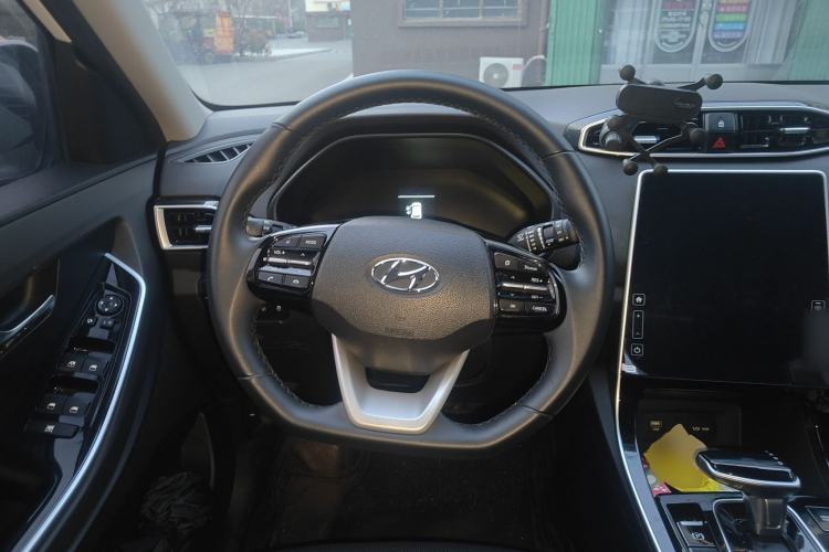 Used Hyundai ix25 2020 1.5L CVT DLX Prestige Version Steering Wheel