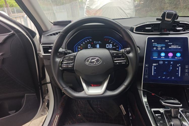 Used Hyundai ix25 2020 1.5L CVT GLS Smart Model Steering Wheel