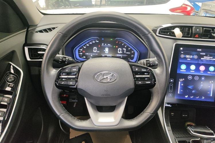 Used Hyundai ix25 2020 1.5L CVT GLS Smart Model Steering Wheel