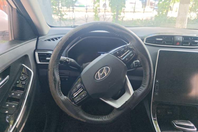 Used Hyundai ix25 2020 1.5L CVT DLX Prestige Version Steering Wheel