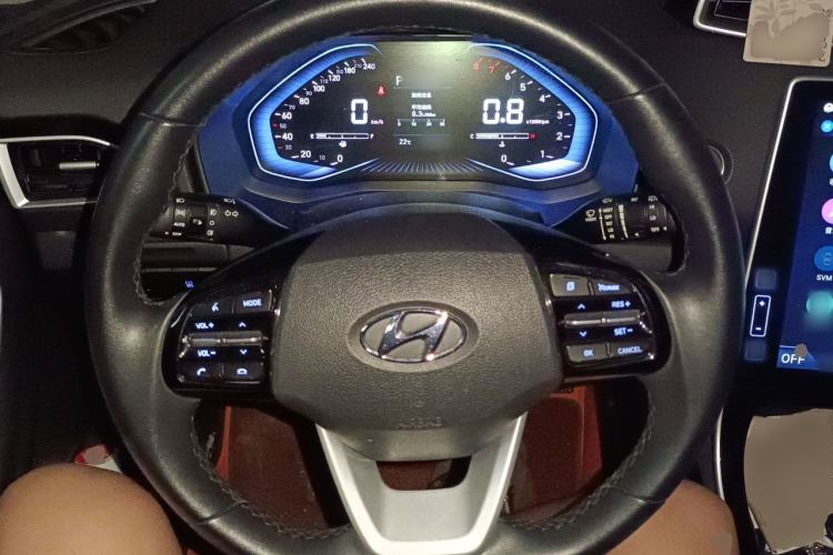 Used Hyundai ix25 2020 1.5L CVT DLX Prestige Version Steering Wheel