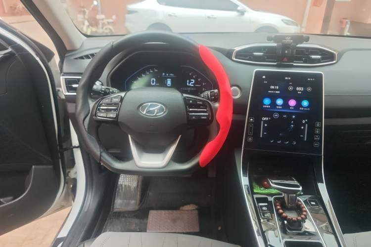 Used Hyundai ix25 2020 1.5L CVT GLS Smart Model Steering Wheel