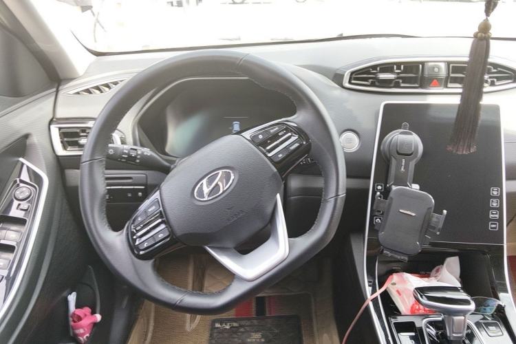 Used Hyundai ix25 2020 1.5L CVT GLS Smart Model Steering Wheel
