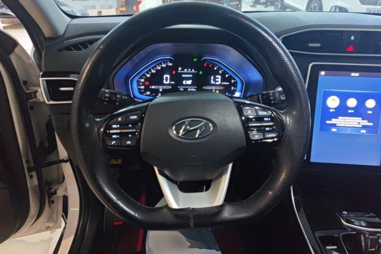 Used Hyundai ix25 2020 1.5L CVT GLS Smart Model Steering Wheel